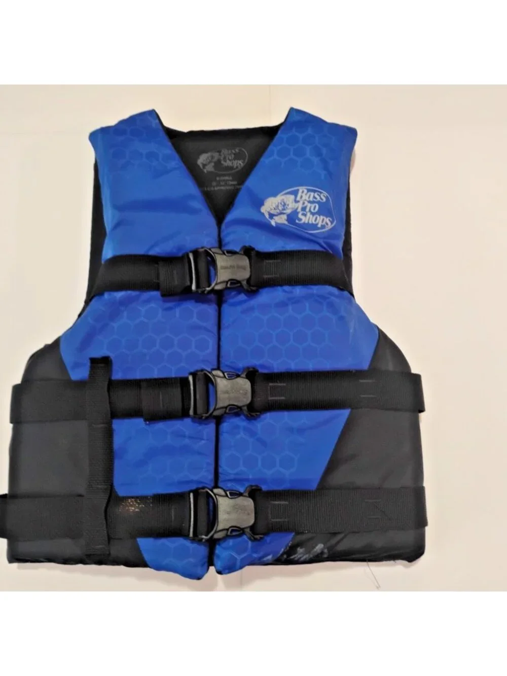 Bass Pro Shops Life Jacket Adult Petite  28-32 Chest  90 LBS Blue Swimming Vest